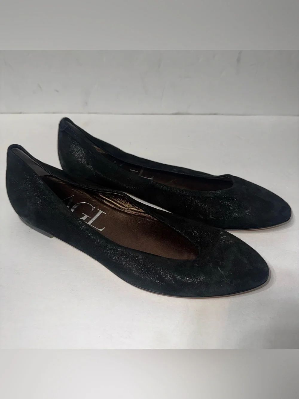 AGLโblack suede shimmer pointed-toe ballet flats size 38